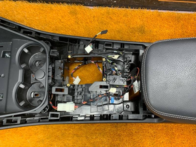 подлокотник, 4430 рублей, Красноярск