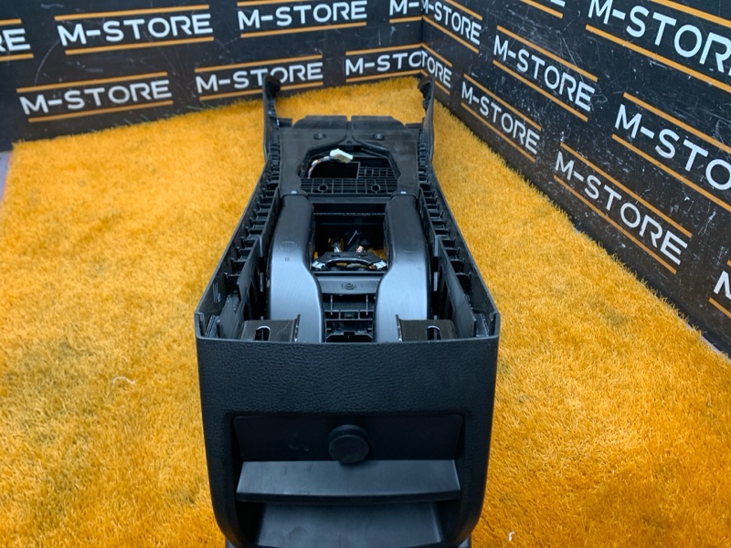 подлокотник, 4430 рублей, Красноярск