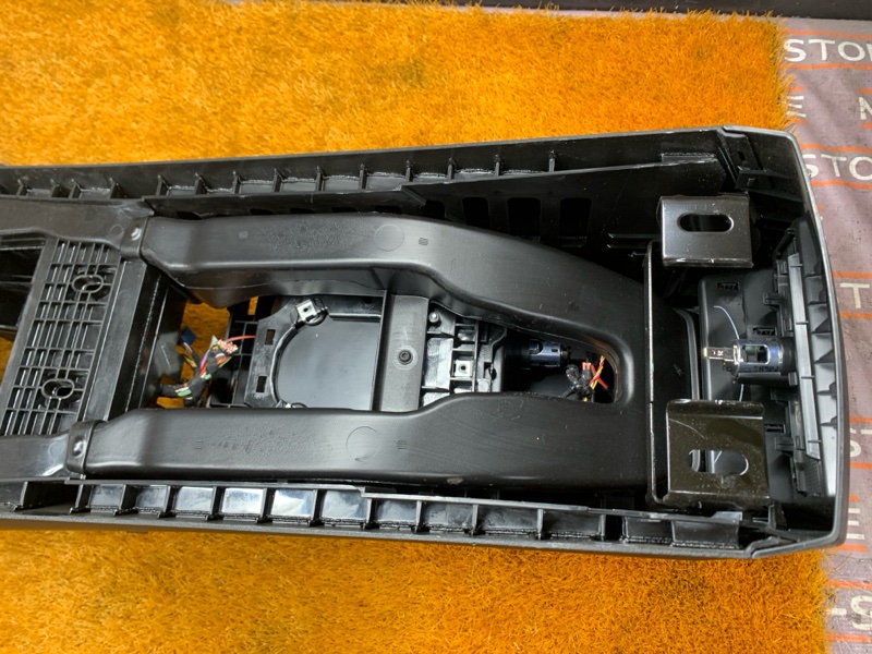 подлокотник, 4430 рублей, Красноярск