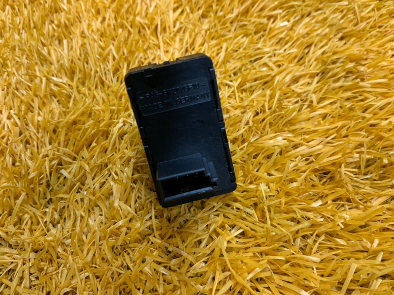 кнопка стеклоподъемника, 300 рублей, Красноярск