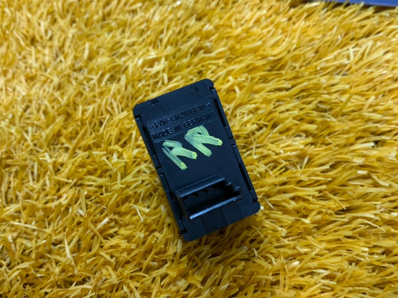 кнопка стеклоподъемника, 300 рублей, Красноярск