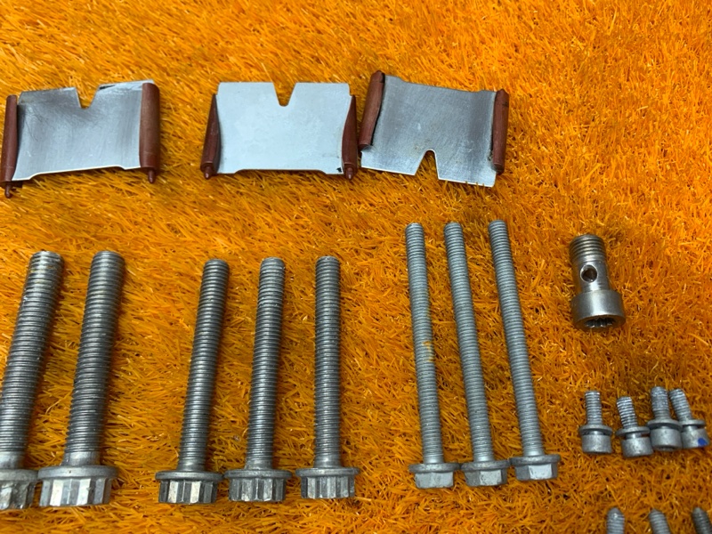 Болты и гайки ДВС, 830 рублей, Красноярск