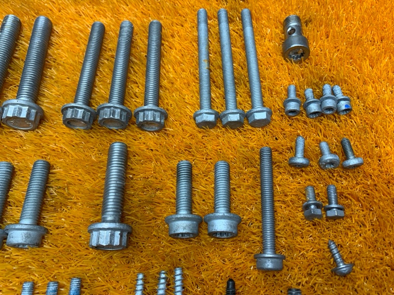 Болты и гайки ДВС, 830 рублей, Красноярск