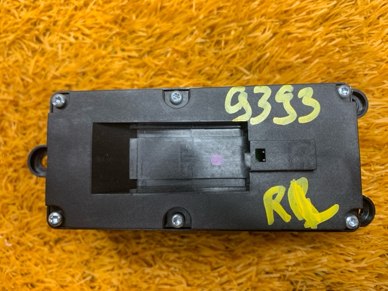 Блок управления стеклоподъемниками, 1000 рублей, Красноярск