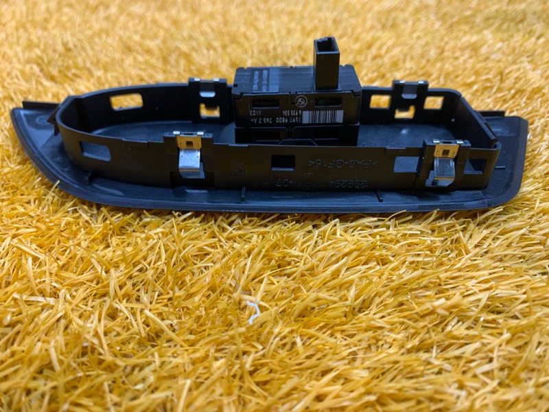 кнопка стеклоподъемника, 300 рублей, Красноярск