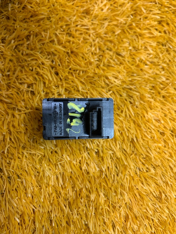 кнопка стеклоподъемника, 300 рублей, Красноярск