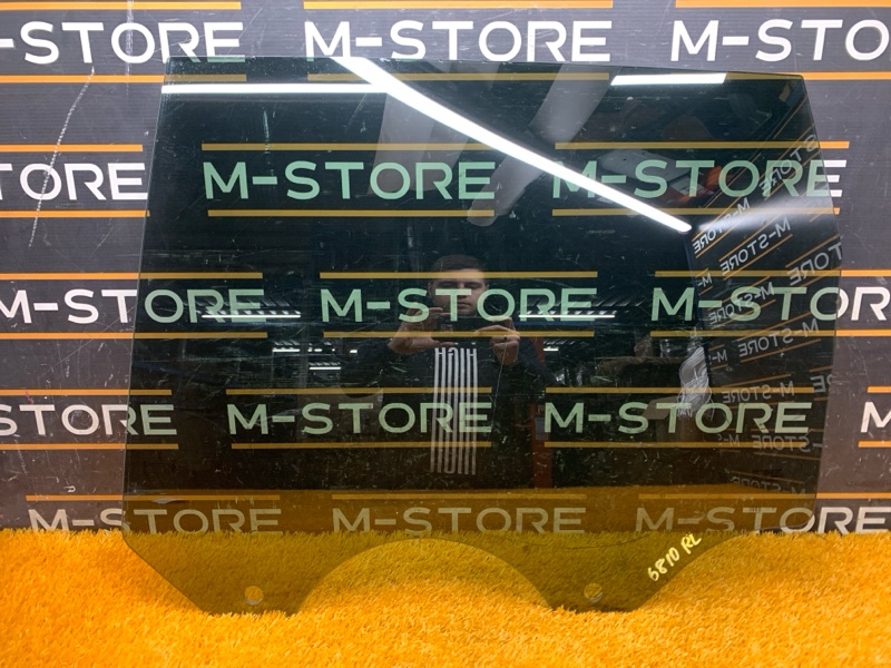 Стекло боковое, 850 рублей, Красноярск