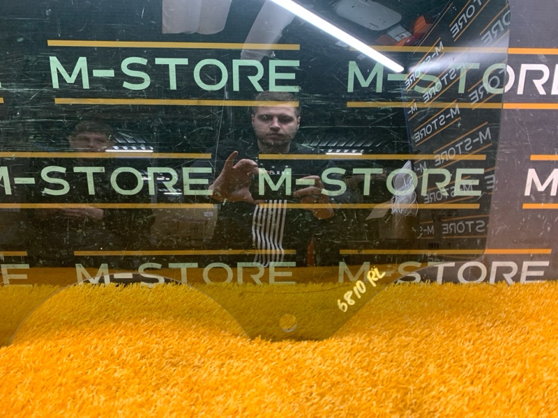 Стекло боковое, 850 рублей, Красноярск