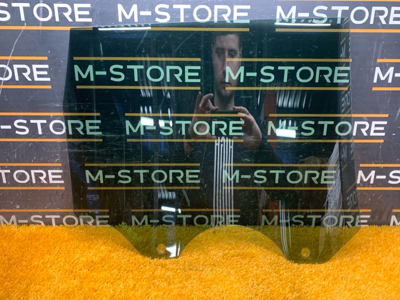 Стекло боковое, 850 рублей, Красноярск