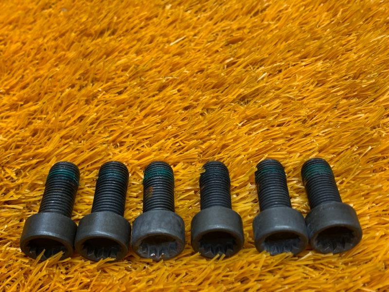 болт гидротрансформатора, 360 рублей, Красноярск