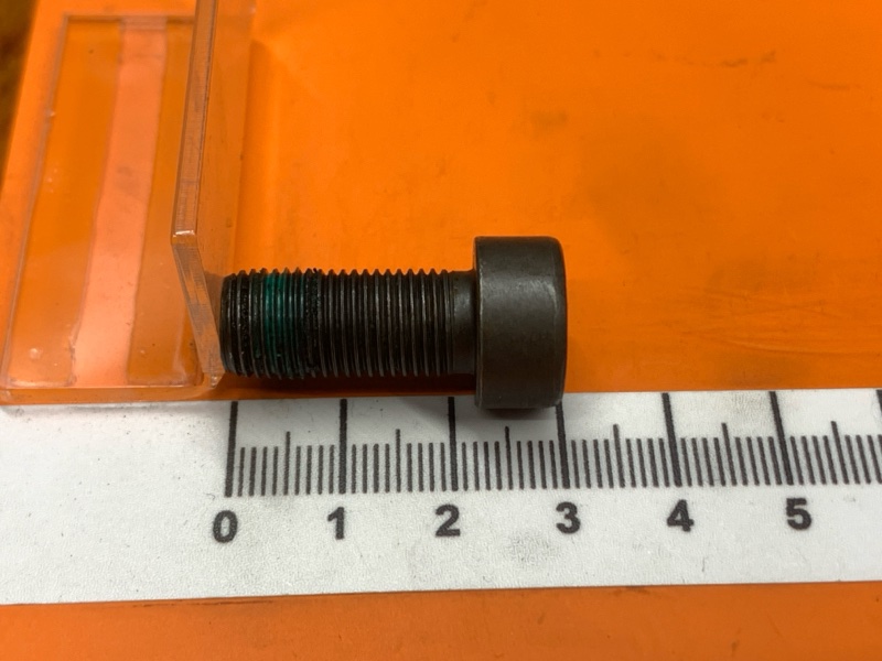 болт гидротрансформатора, 360 рублей, Красноярск