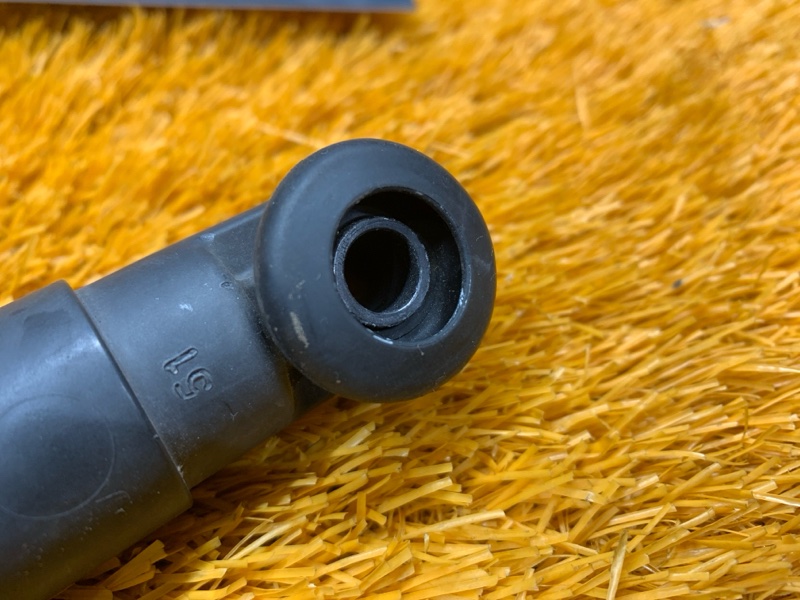 амортизатор багажника, 700 рублей, Красноярск