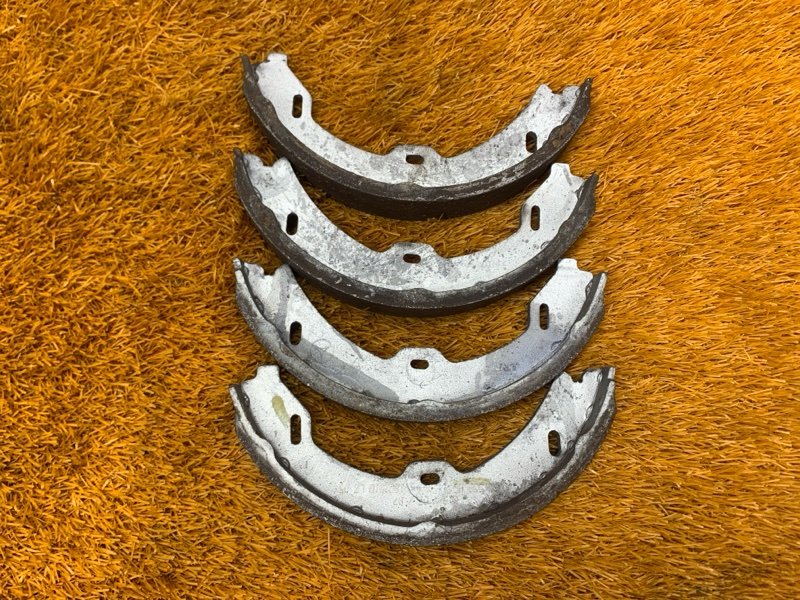 Колодки ручника, 900 рублей, Красноярск