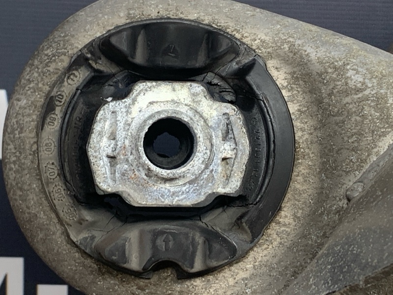 Балка поперечная (подрамник), 1700 рублей, Красноярск