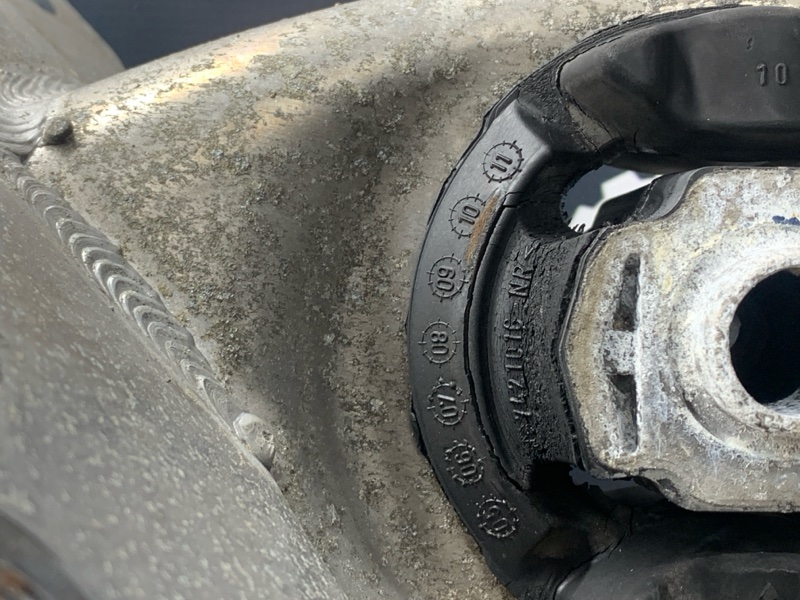 Балка поперечная (подрамник), 1700 рублей, Красноярск