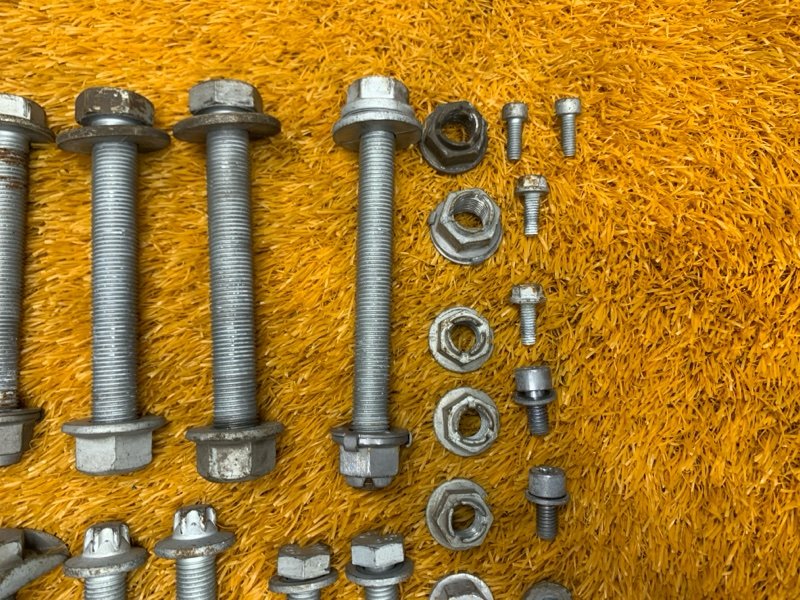 Болты и гайки задней подвески, 830 рублей, Красноярск