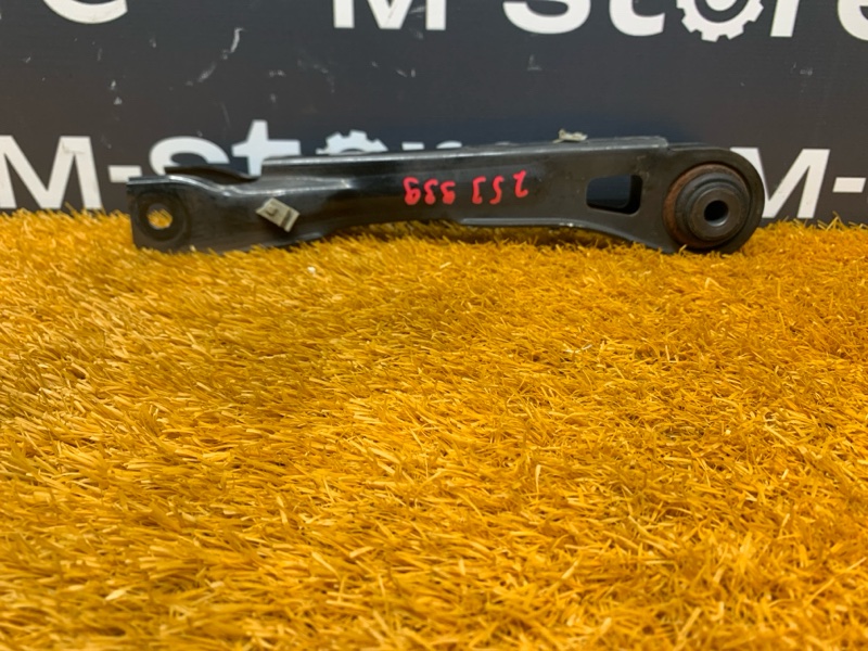 Рычаг подвески верхний, 1000 рублей, Красноярск