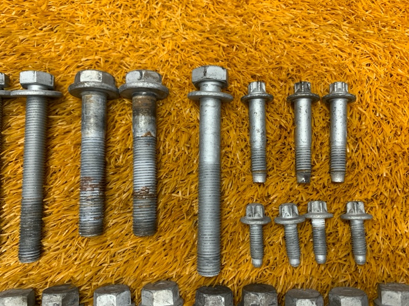 болт подвески, 830 рублей, Красноярск