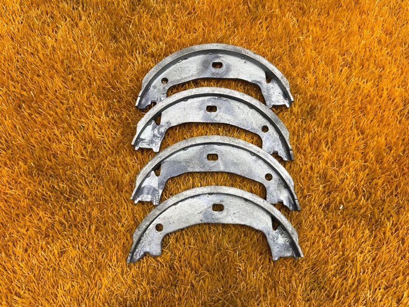 Колодки ручника, 500 рублей, Красноярск