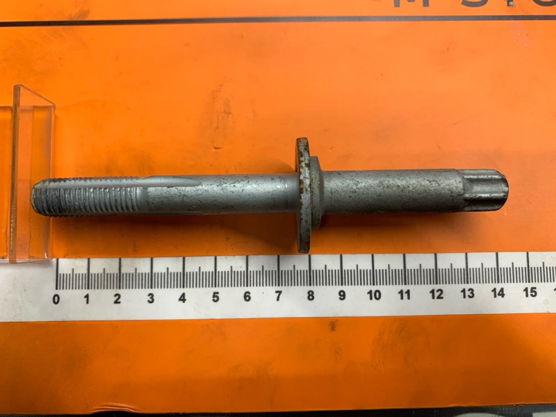 Болт развальный, 540 рублей, Красноярск