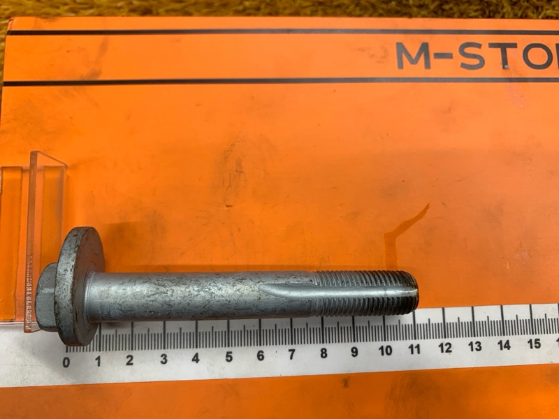 Болт развальный, 540 рублей, Красноярск