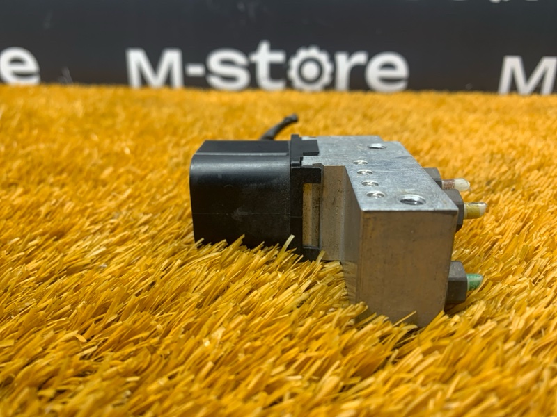 Блок клапанов пневмоподвески, 4900 рублей, Красноярск