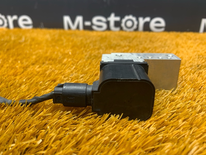 Блок клапанов пневмоподвески, 4900 рублей, Красноярск