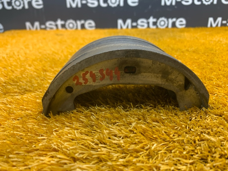 Колодки ручника, 500 рублей, Красноярск