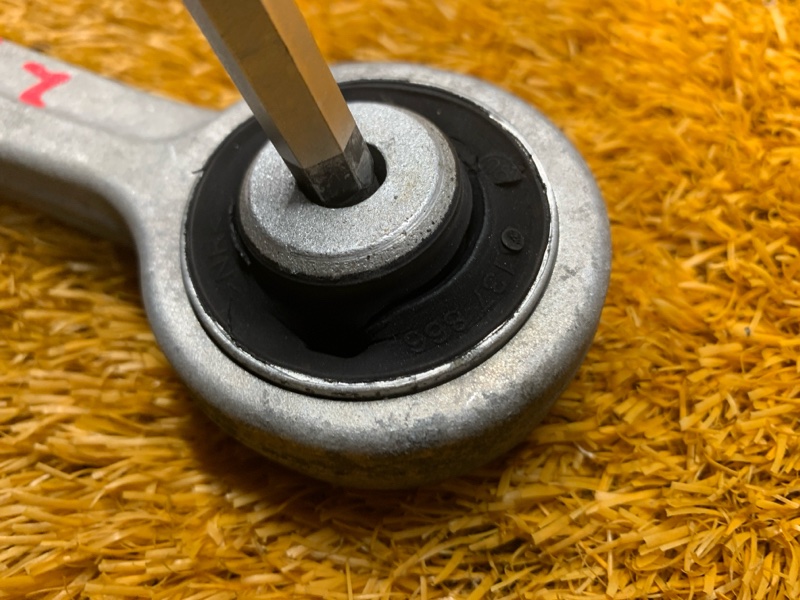 Рычаг подвески верхний, 500 рублей, Красноярск