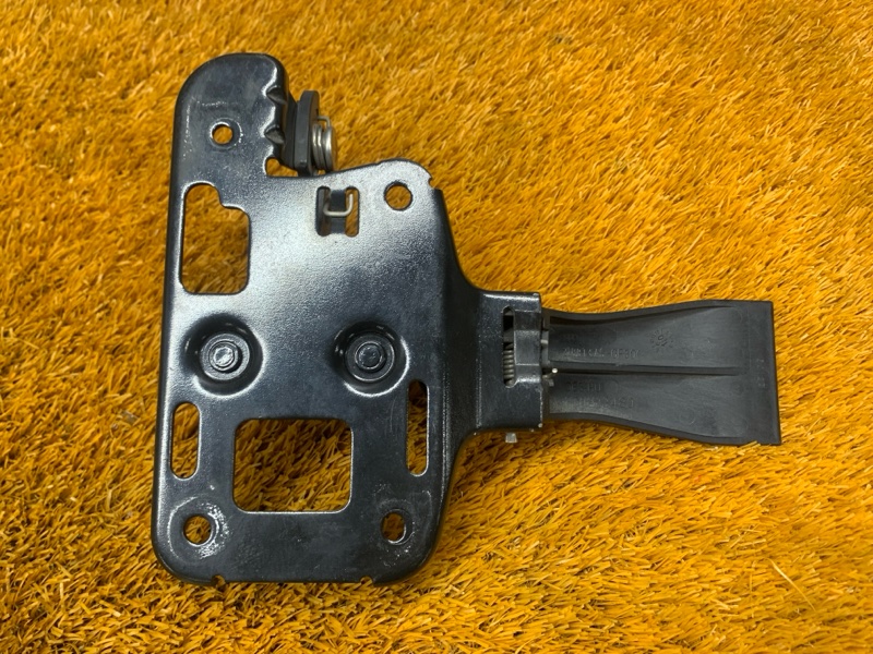 замок капота, 500 рублей, Красноярск