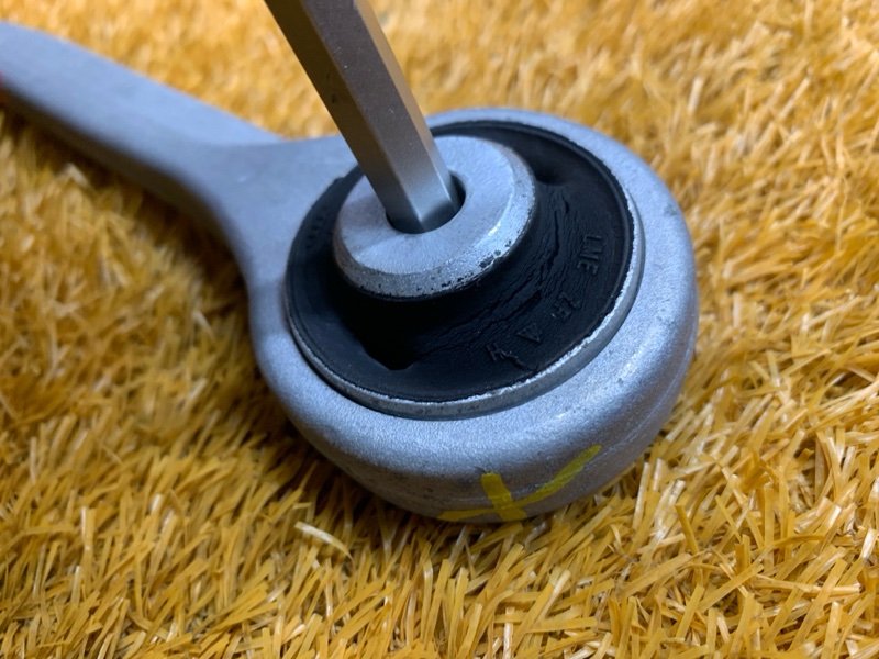 Рычаг подвески верхний, 500 рублей, Красноярск