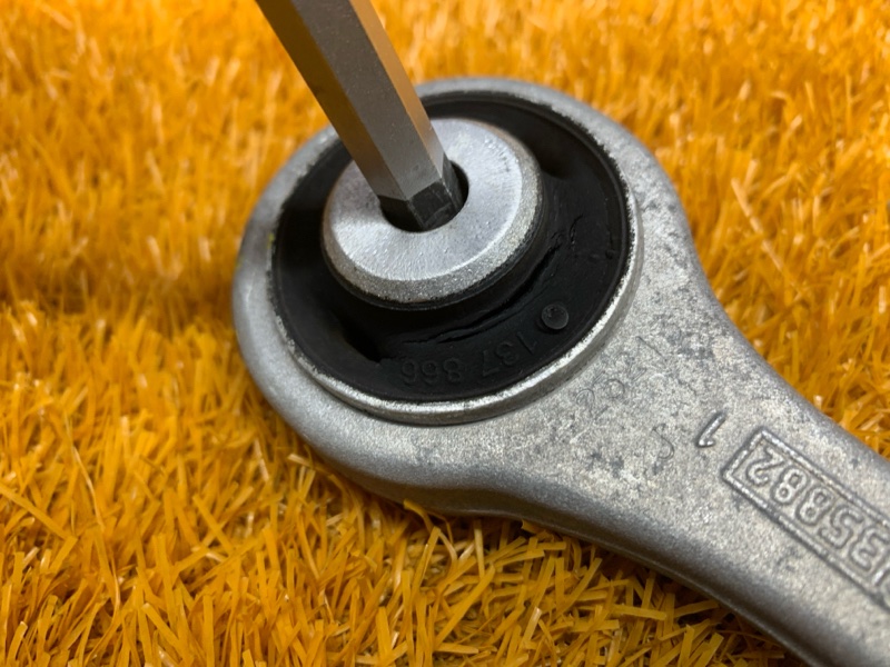 Рычаг подвески верхний, 500 рублей, Красноярск