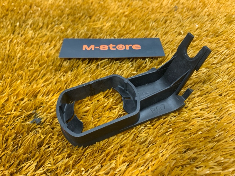 Кронштейн форсунки омывателя фары, 260 рублей, Красноярск