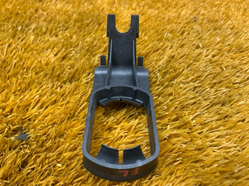 Кронштейн форсунки омывателя фары, 260 рублей, Красноярск