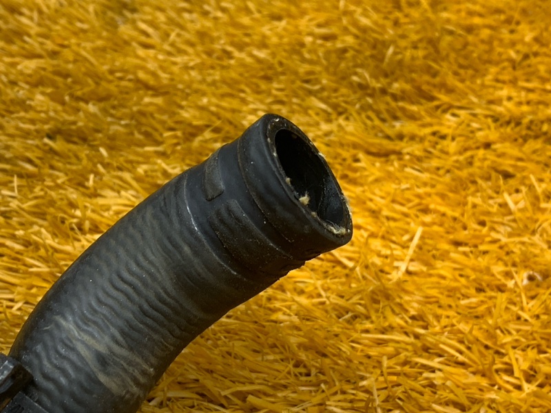 Патрубок системы охлаждения, 500 рублей, Красноярск