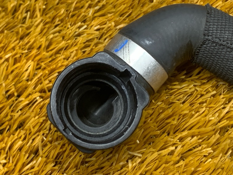 Патрубок системы охлаждения, 1200 рублей, Красноярск