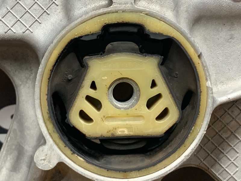 Балка поперечная (подрамник), 19470 рублей, Красноярск