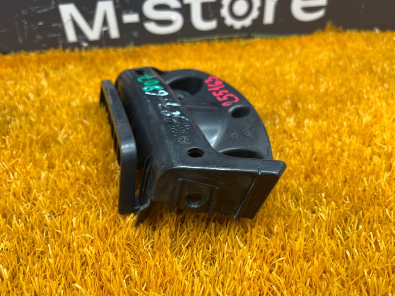 крепление бампера, 420 рублей, Красноярск