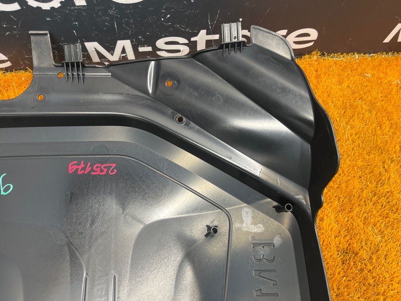 крышка двигателя, 1000 рублей, Красноярск