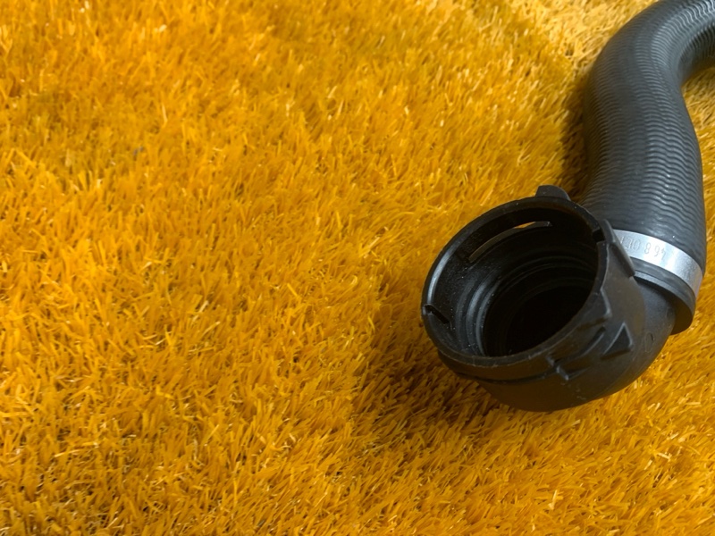 Патрубок радиатора нижний, 2500 рублей, Красноярск