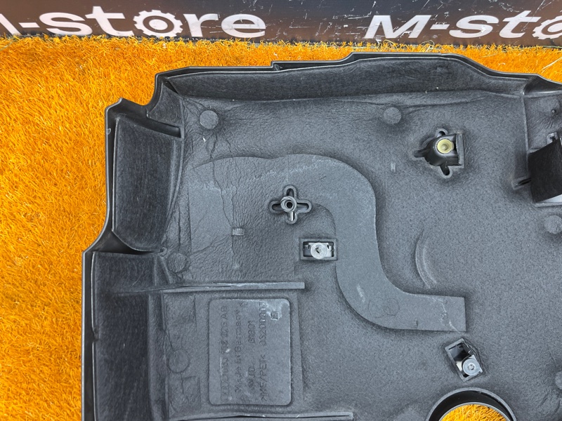 крышка двигателя, 2000 рублей, Красноярск