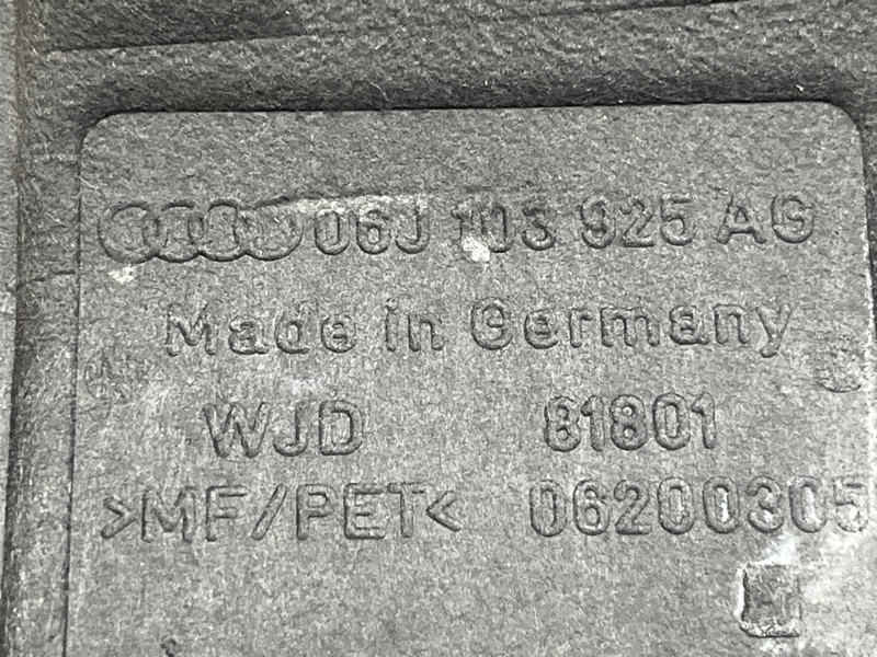 крышка двигателя, 2000 рублей, Красноярск