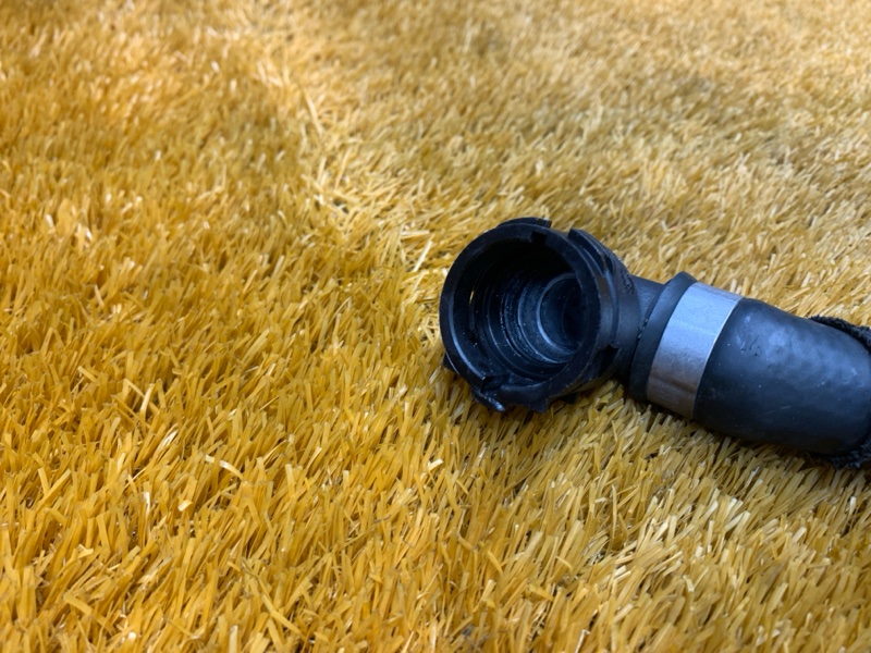 Патрубок системы охлаждения, 200 рублей, Красноярск