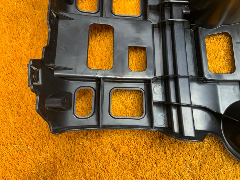 крепление бампера, 750 рублей, Красноярск