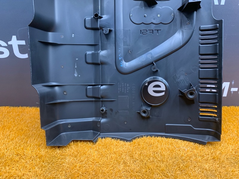 крышка двигателя, 2000 рублей, Красноярск