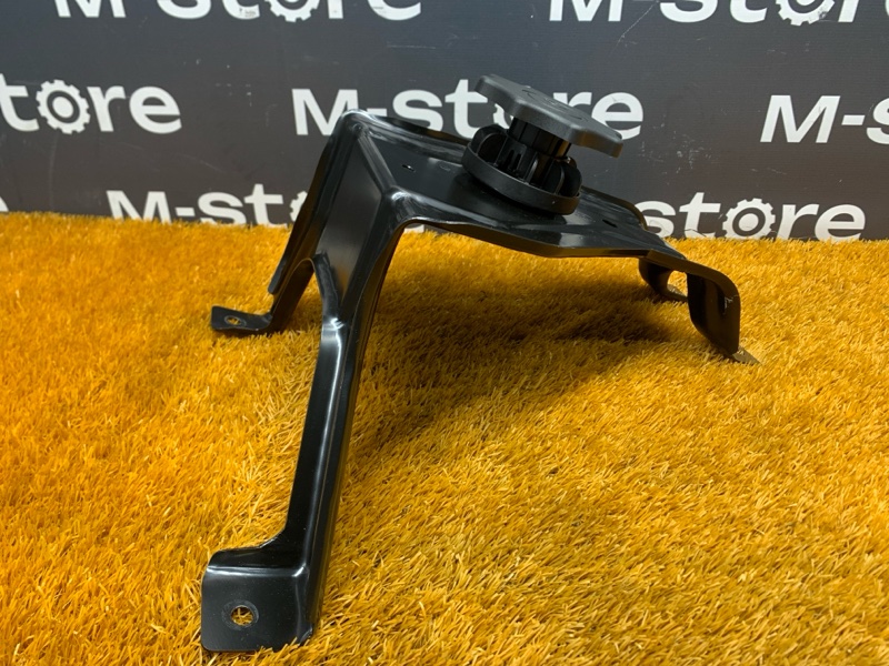 крепление запасного колеса, 700 рублей, Красноярск