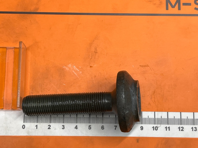 Болт привода, 200 рублей, Красноярск