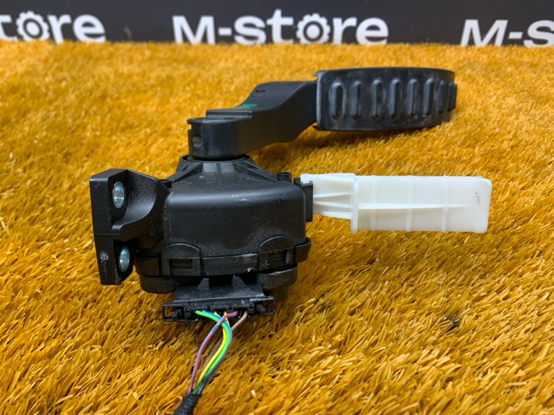 педаль газа, 500 рублей, Красноярск