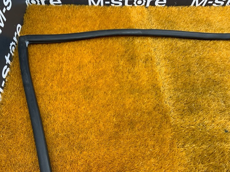 Уплотнитель капота, 750 рублей, Красноярск