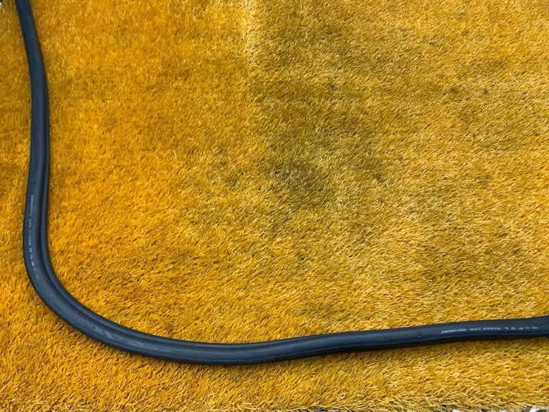 Уплотнитель капота, 750 рублей, Красноярск